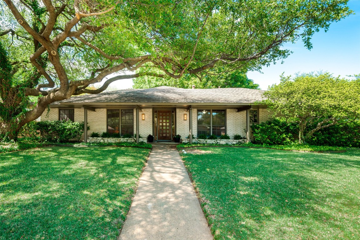 4315 Royal Ridge Drive Dallas TX 75229