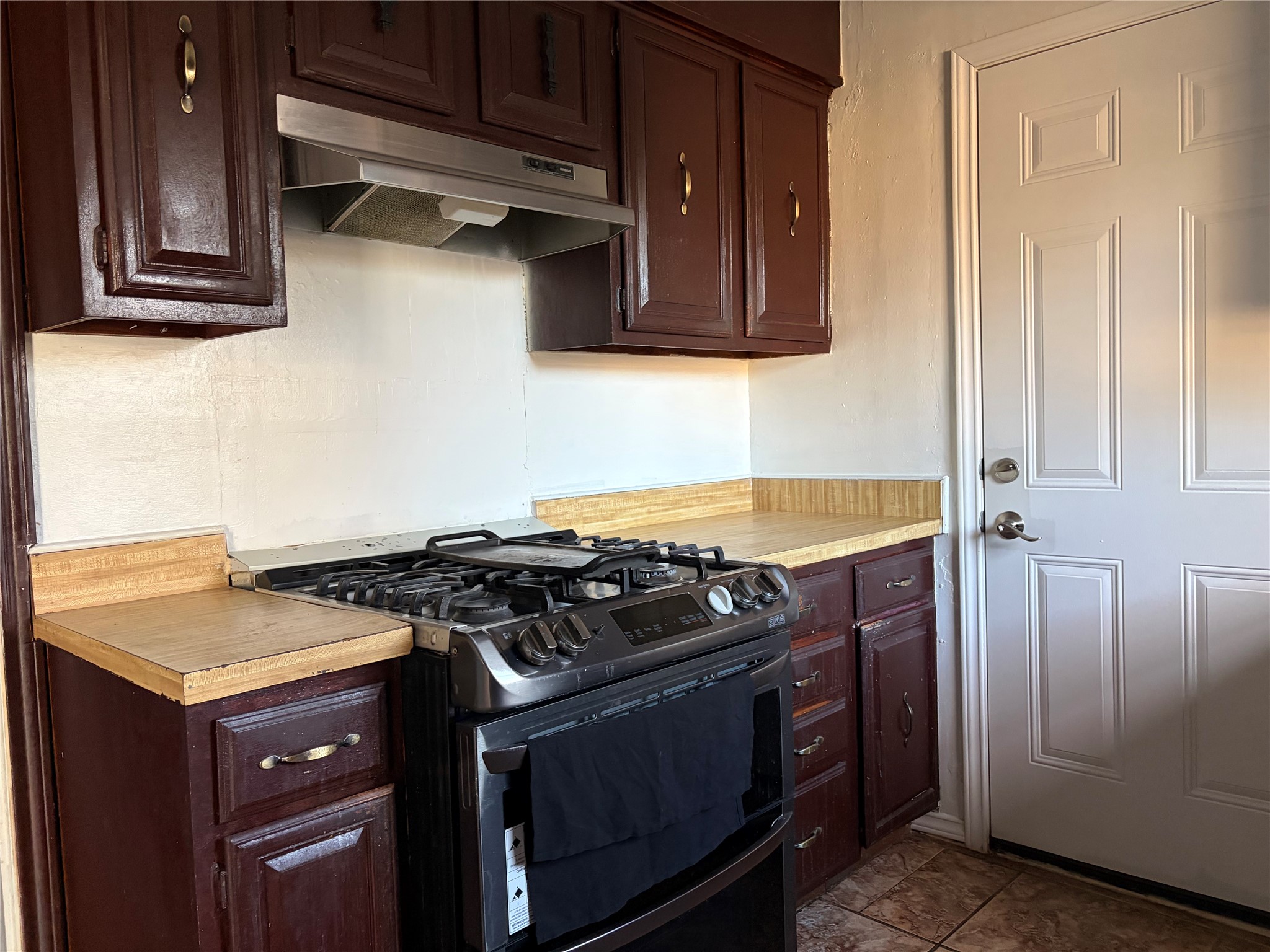 3013 Emmett Street Dallas TX 75211