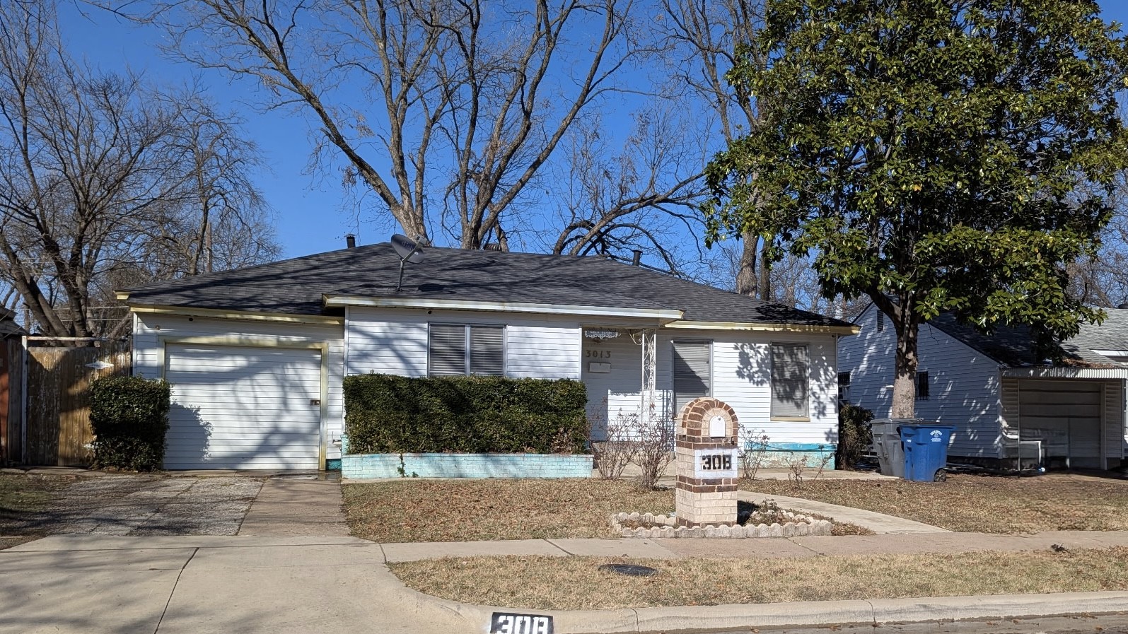 3013 Emmett Street Dallas TX 75211