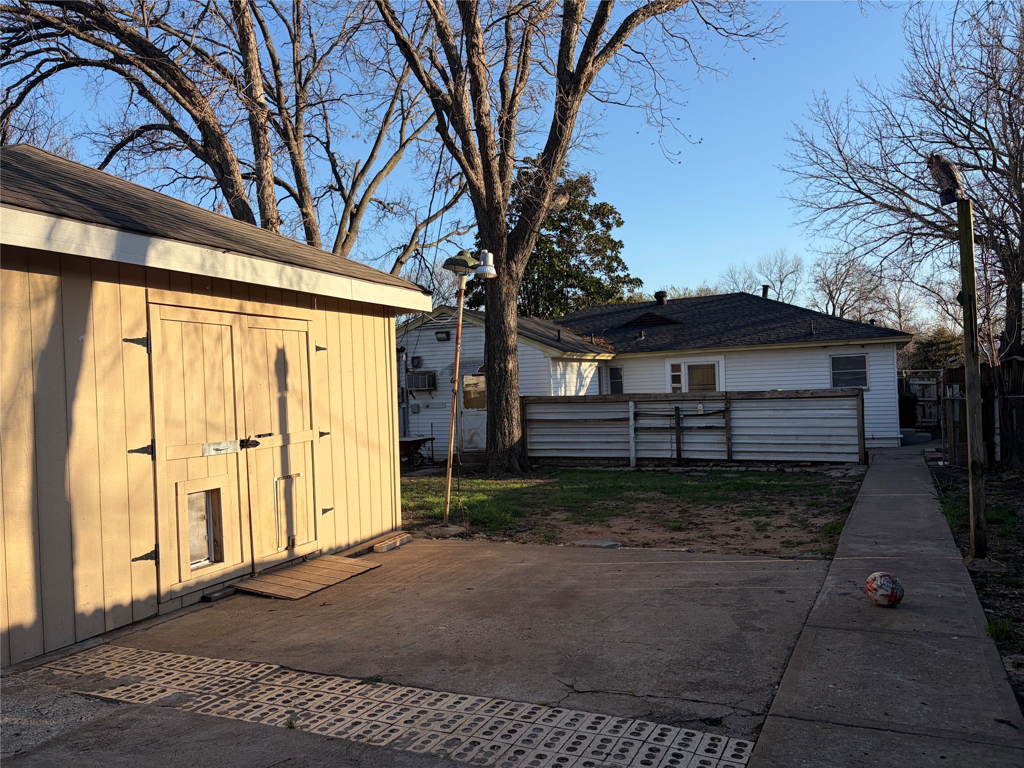 3013 Emmett Street Dallas TX 75211