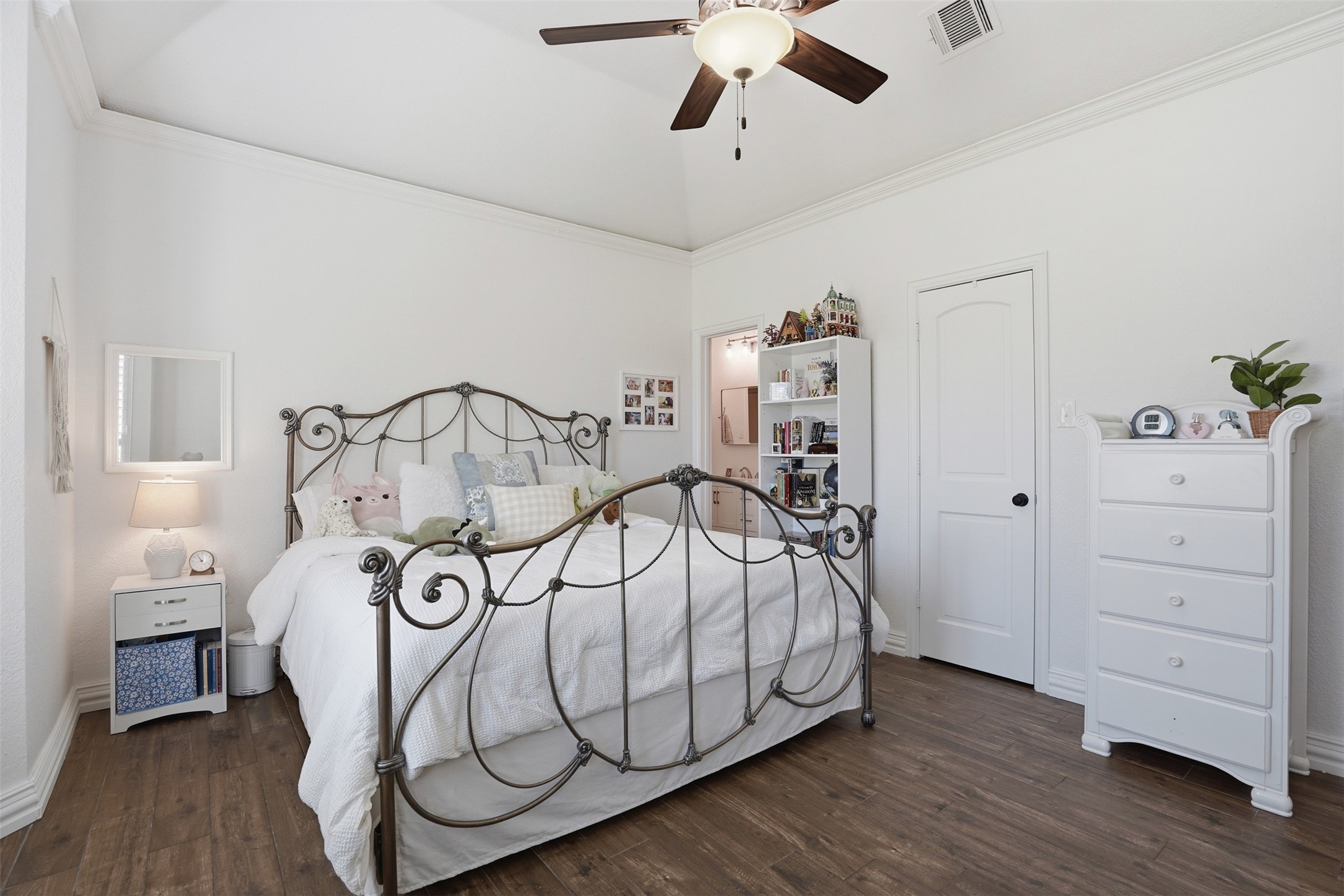 9012 Reata West Drive Benbrook TX 76126