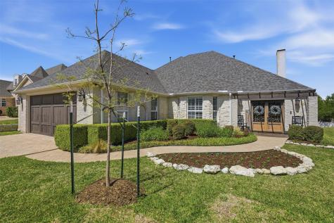 9012 Reata West Drive Benbrook TX 76126
