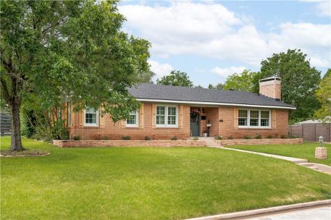 2208 Lake Ridge Circle Waco TX 76710