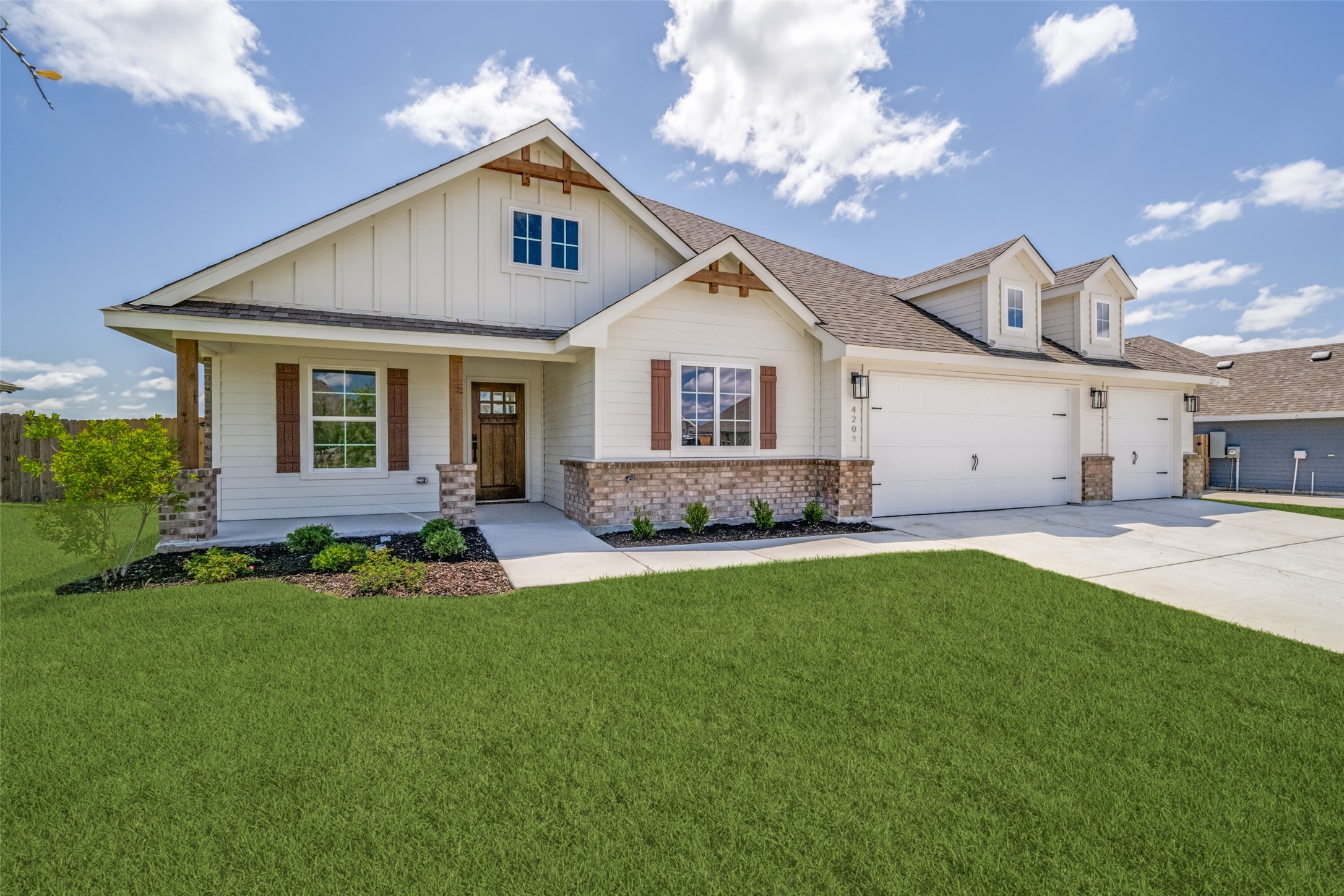 200 Clay Ranch Valley View TX 76272