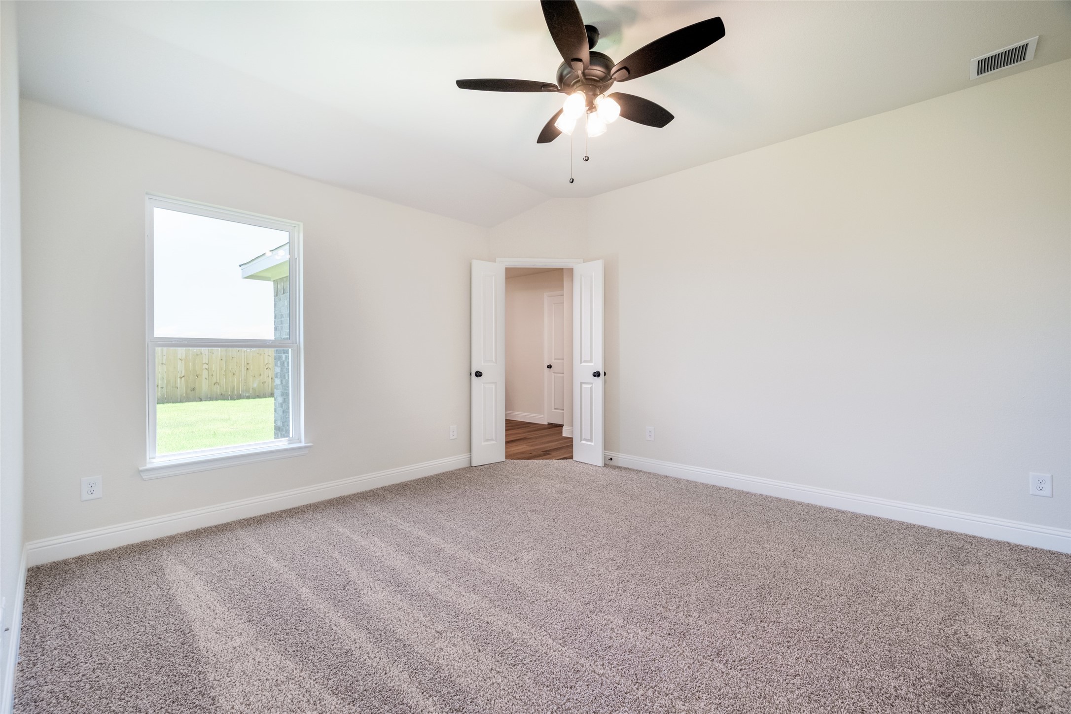 200 Clay Ranch Valley View TX 76272