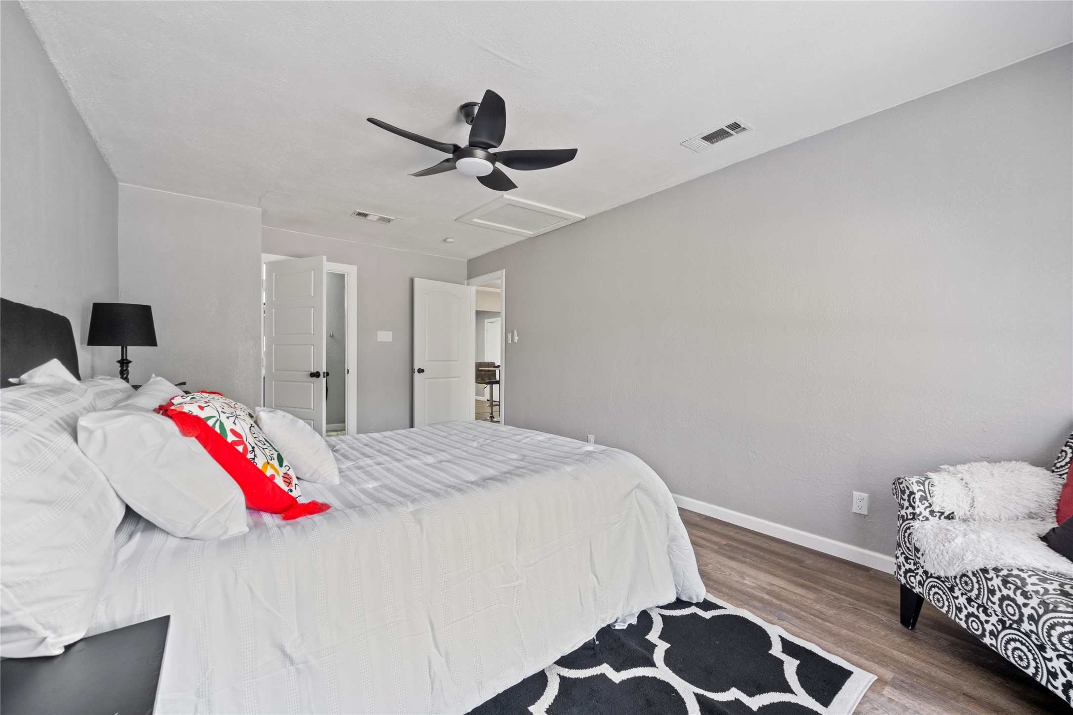 2707 Klondike Drive Dallas TX 75228