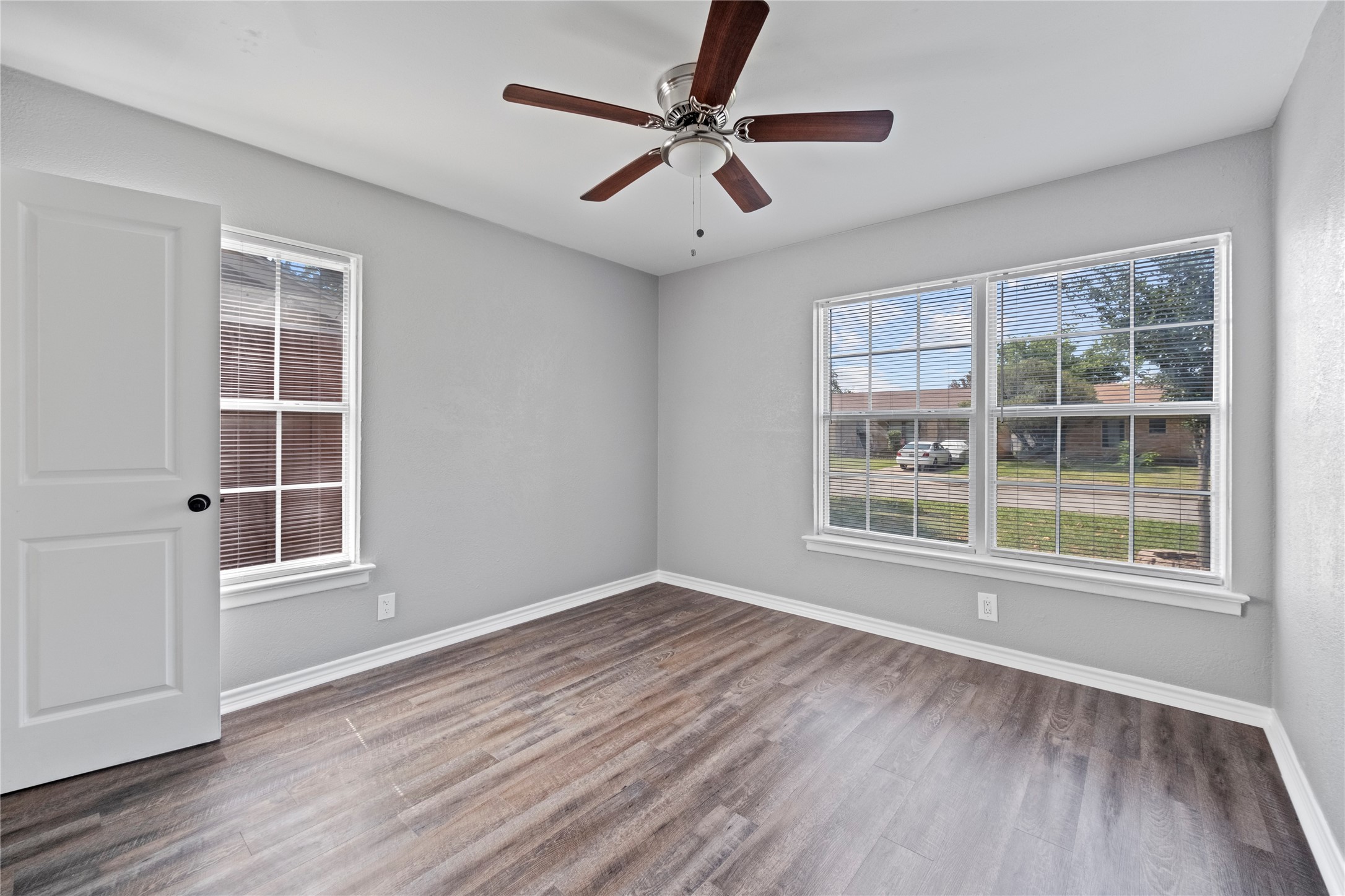 2707 Klondike Drive Dallas TX 75228