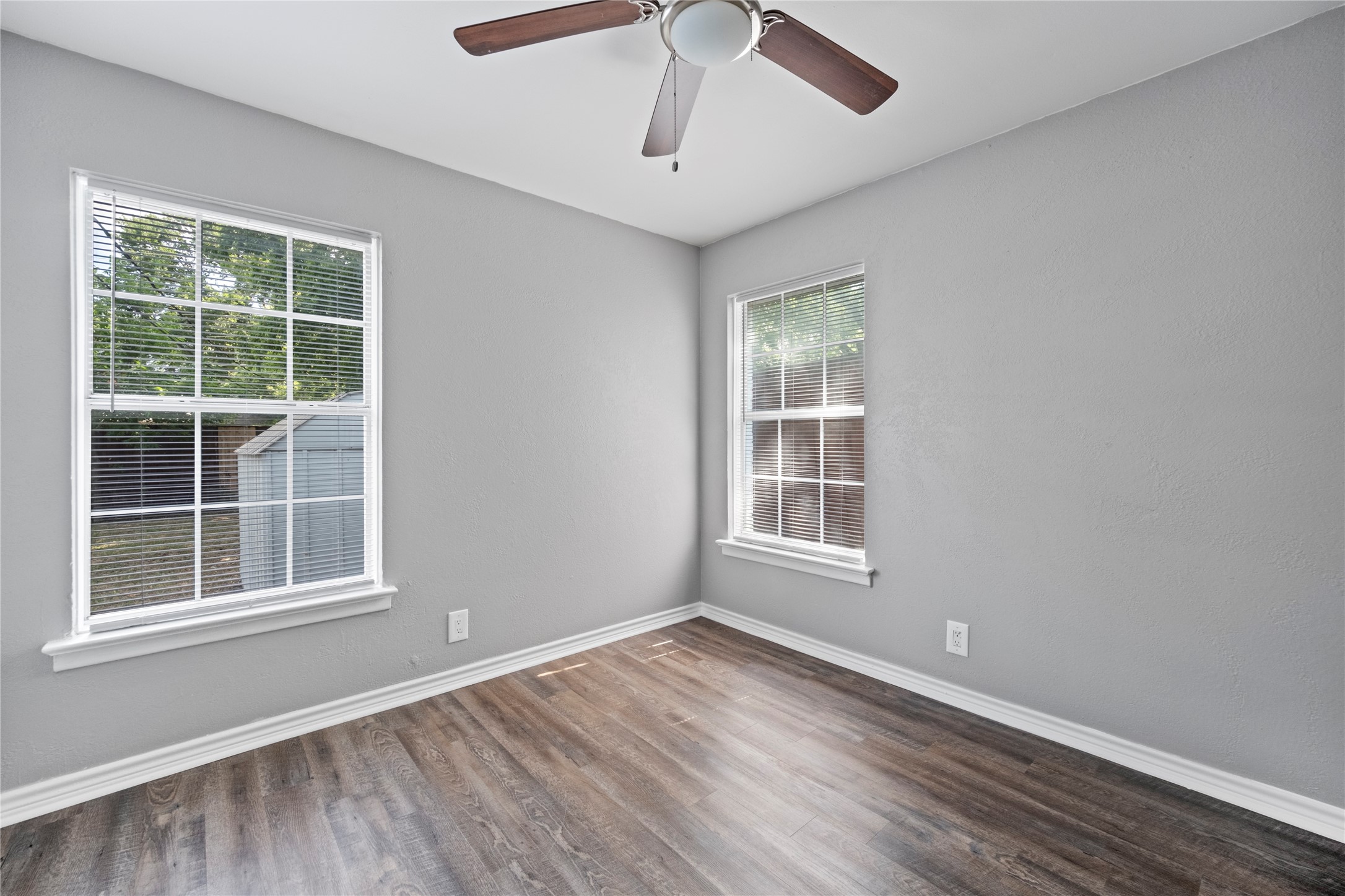2707 Klondike Drive Dallas TX 75228