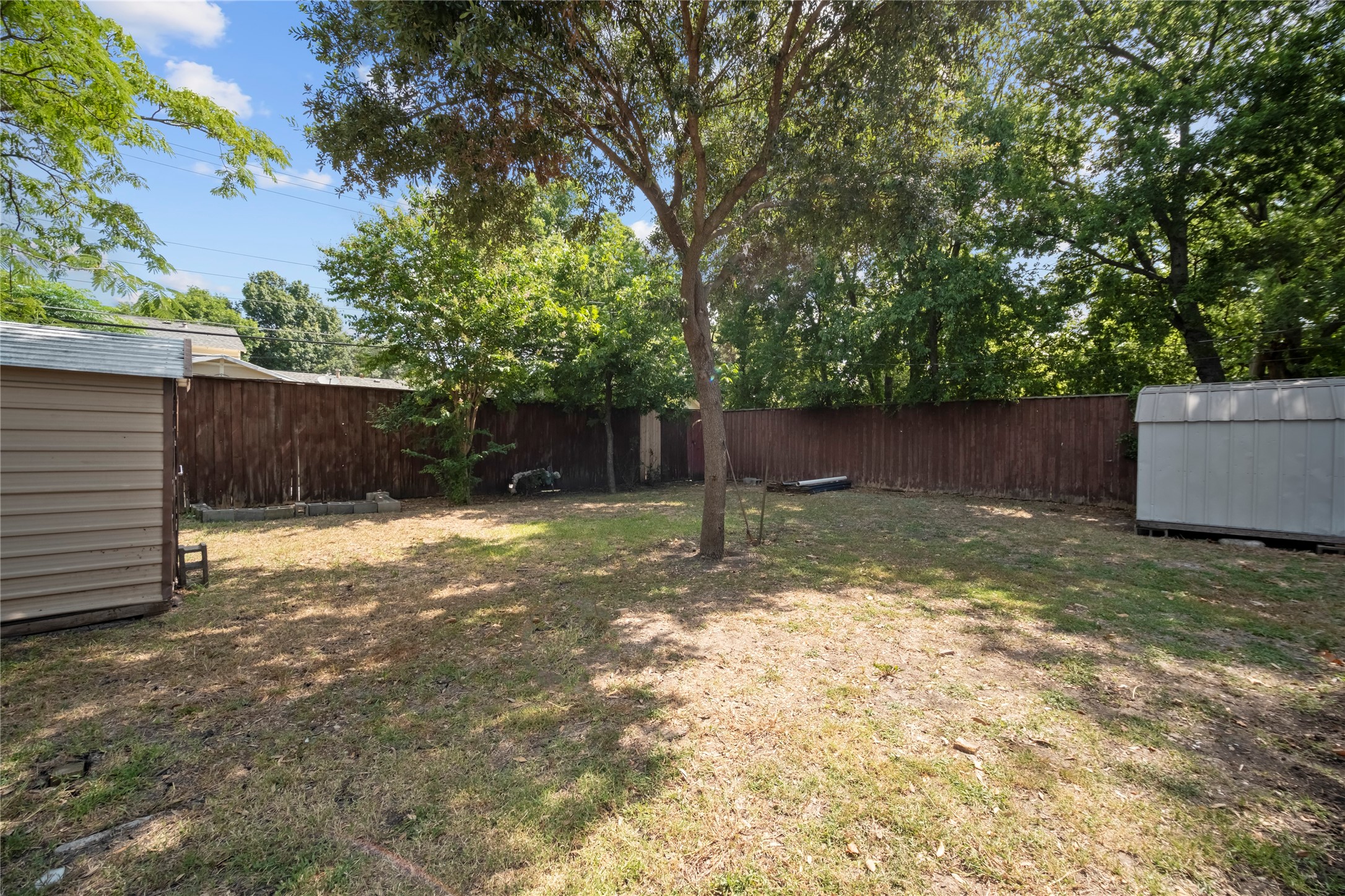 2707 Klondike Drive Dallas TX 75228