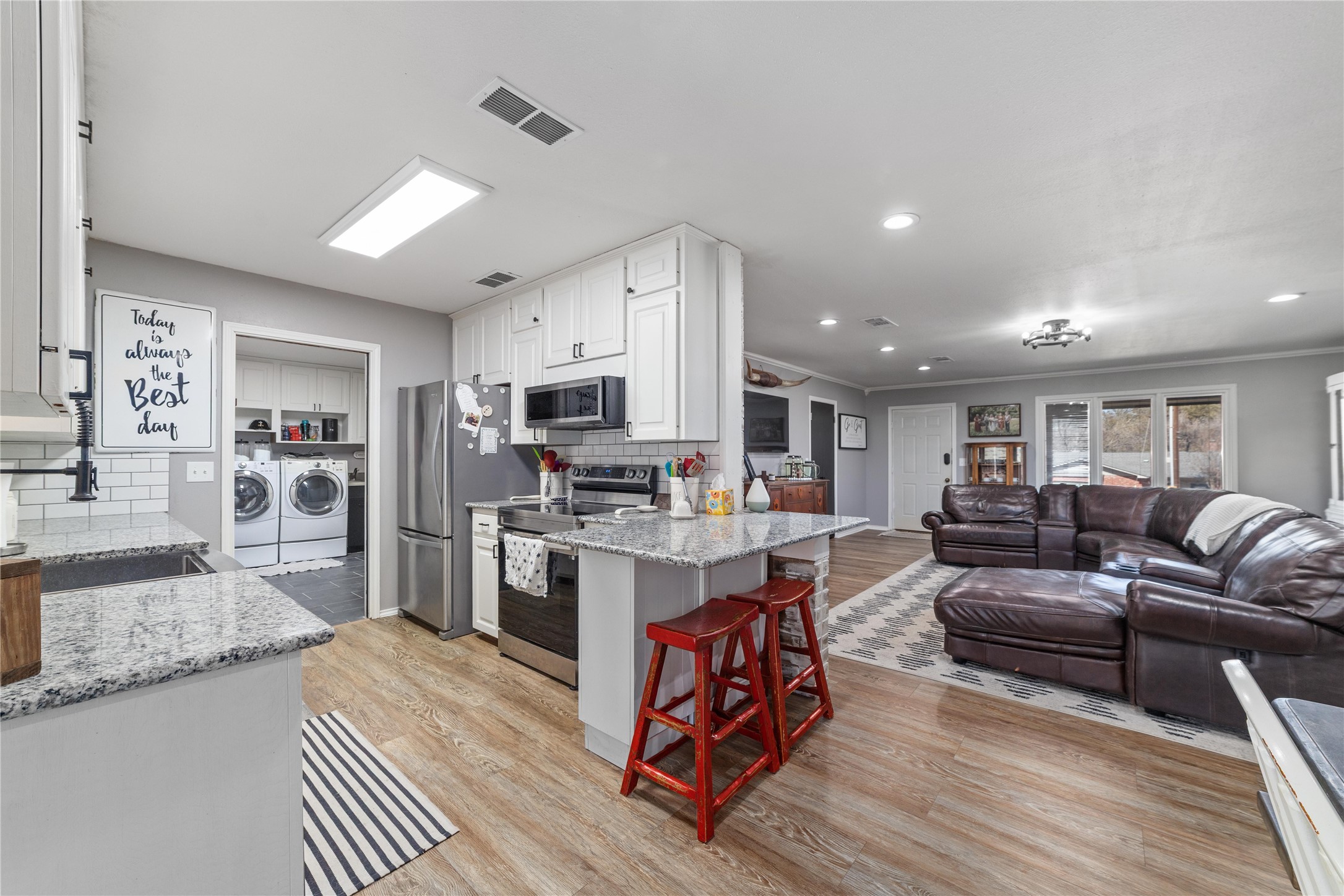 1811 Saylor Street Goldthwaite TX 76844