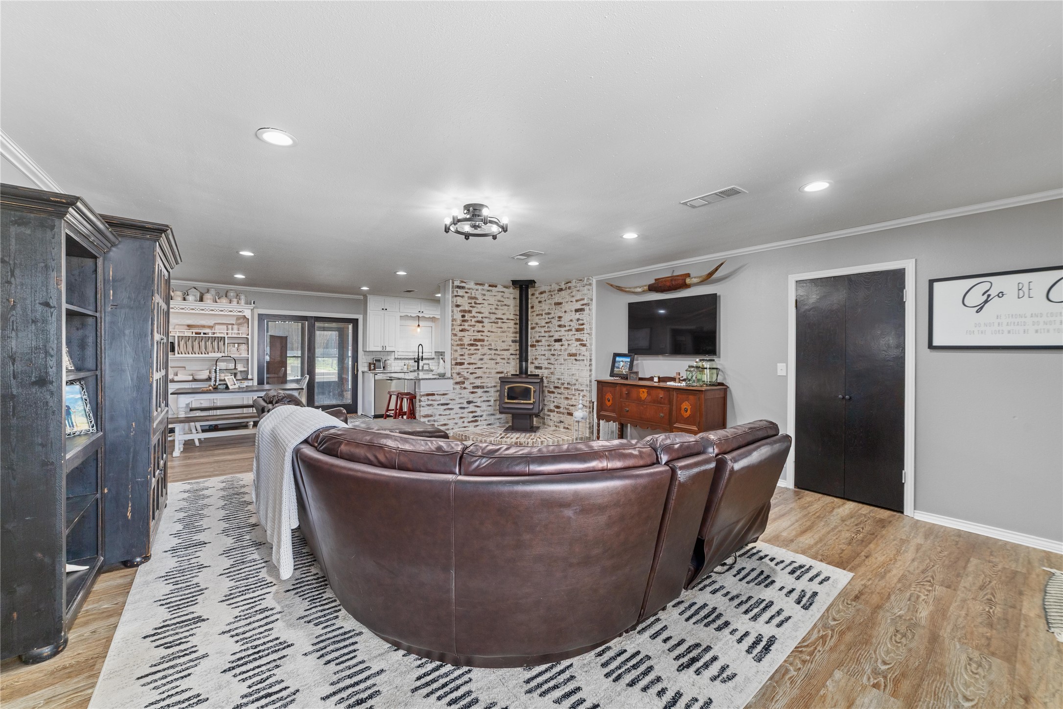 1811 Saylor Street Goldthwaite TX 76844