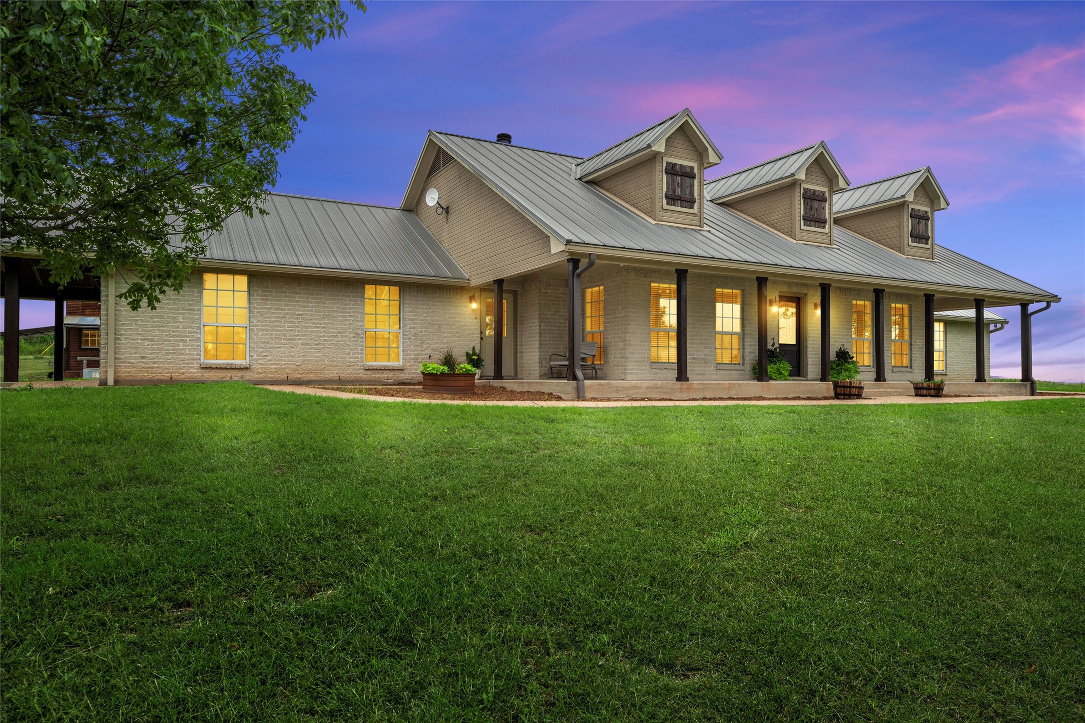3057 Holy Road Abbott TX 76621