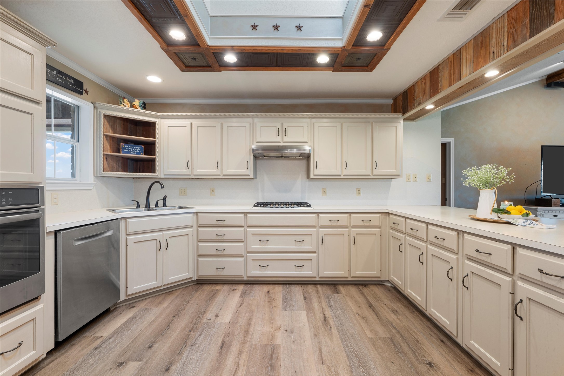 3057 Holy Road Abbott TX 76621