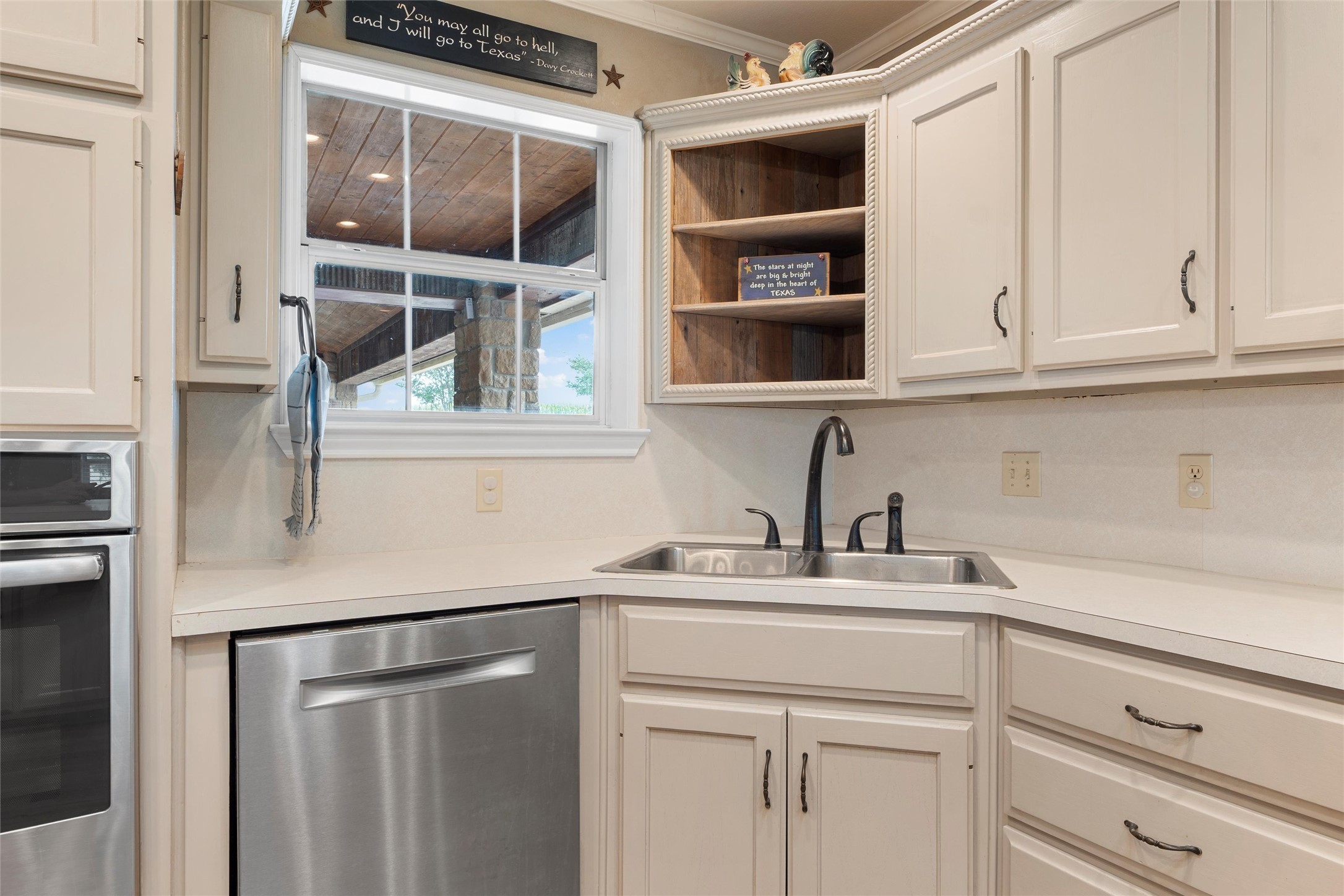 3057 Holy Road Abbott TX 76621