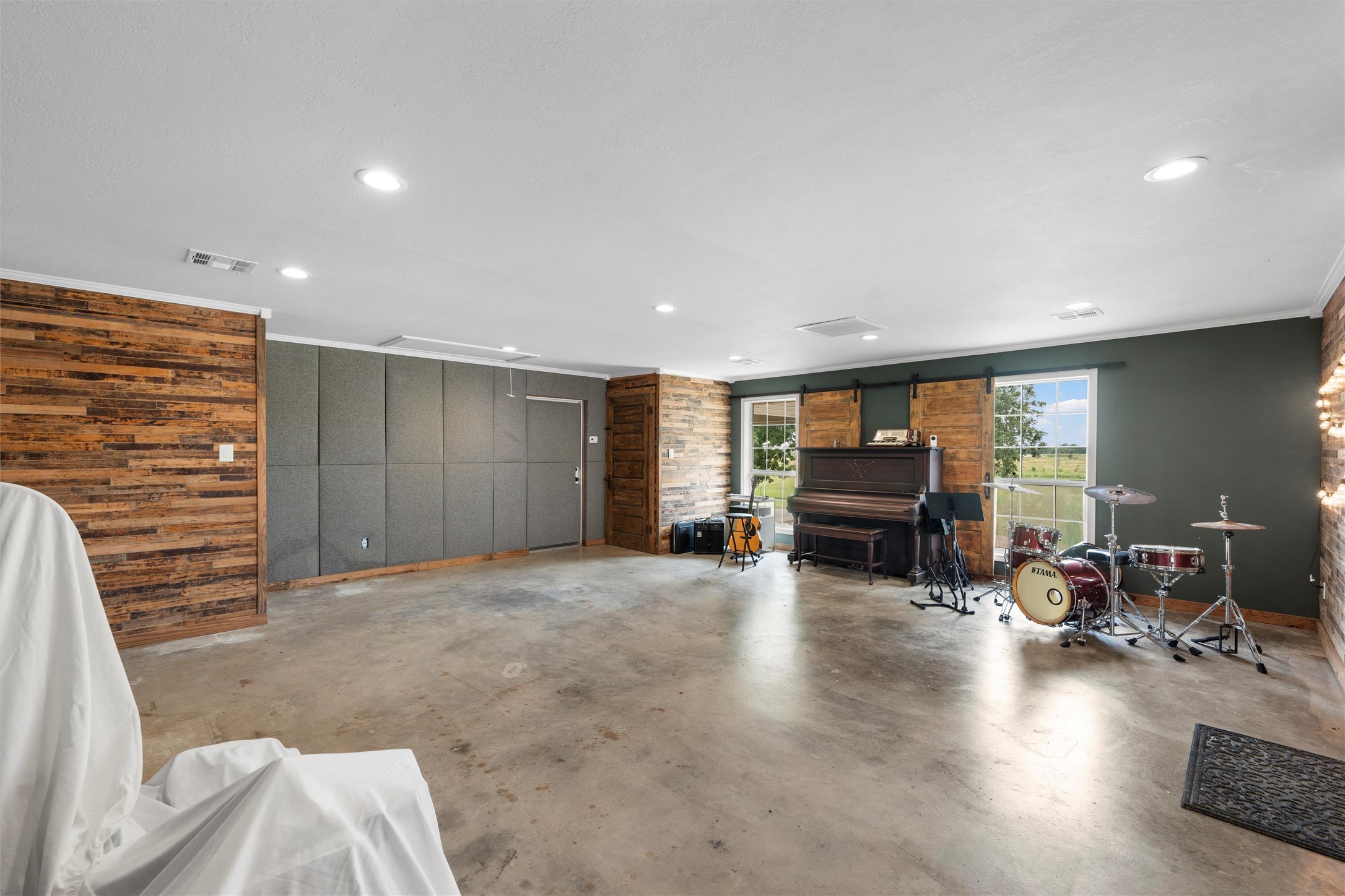 3057 Holy Road Abbott TX 76621