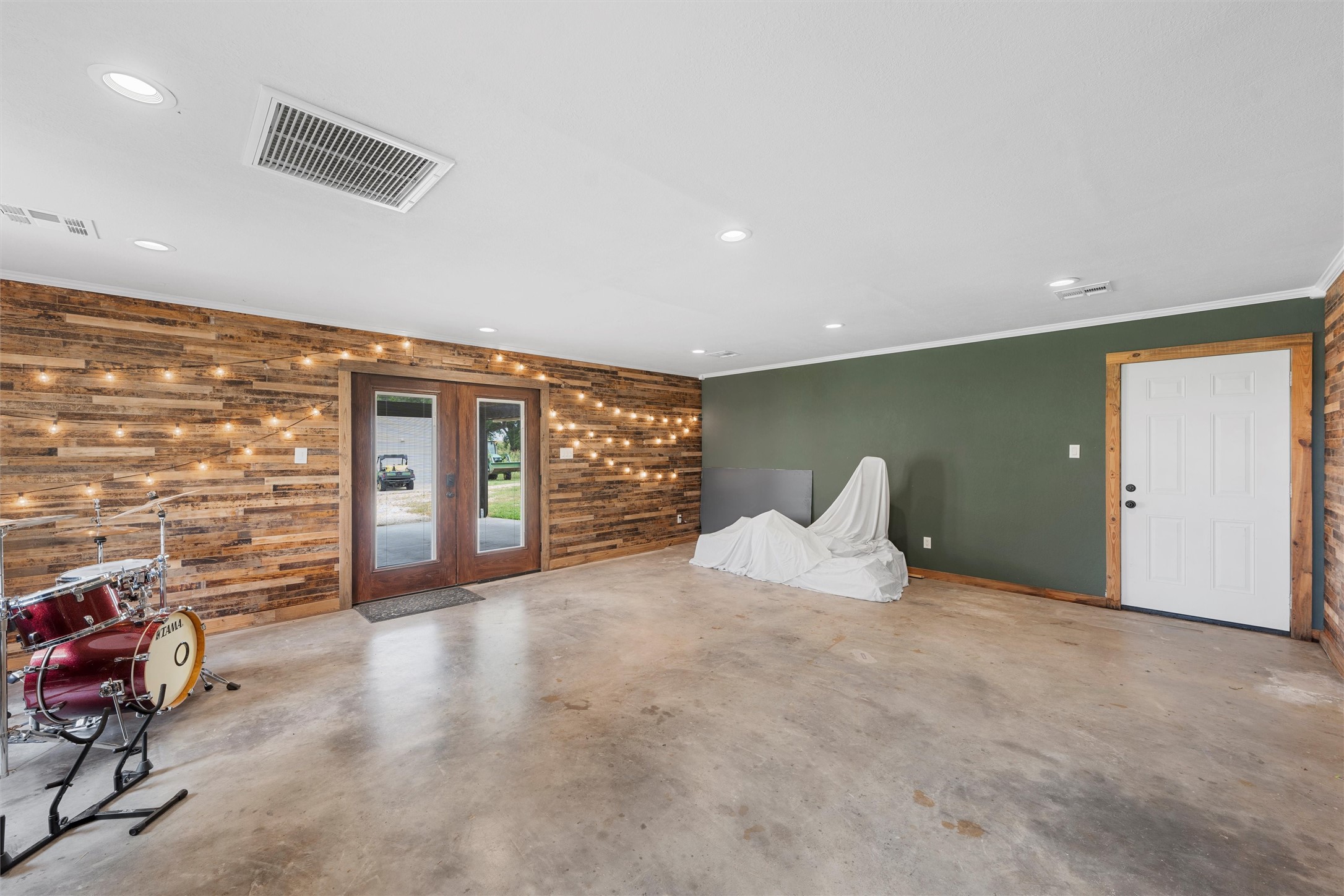 3057 Holy Road Abbott TX 76621