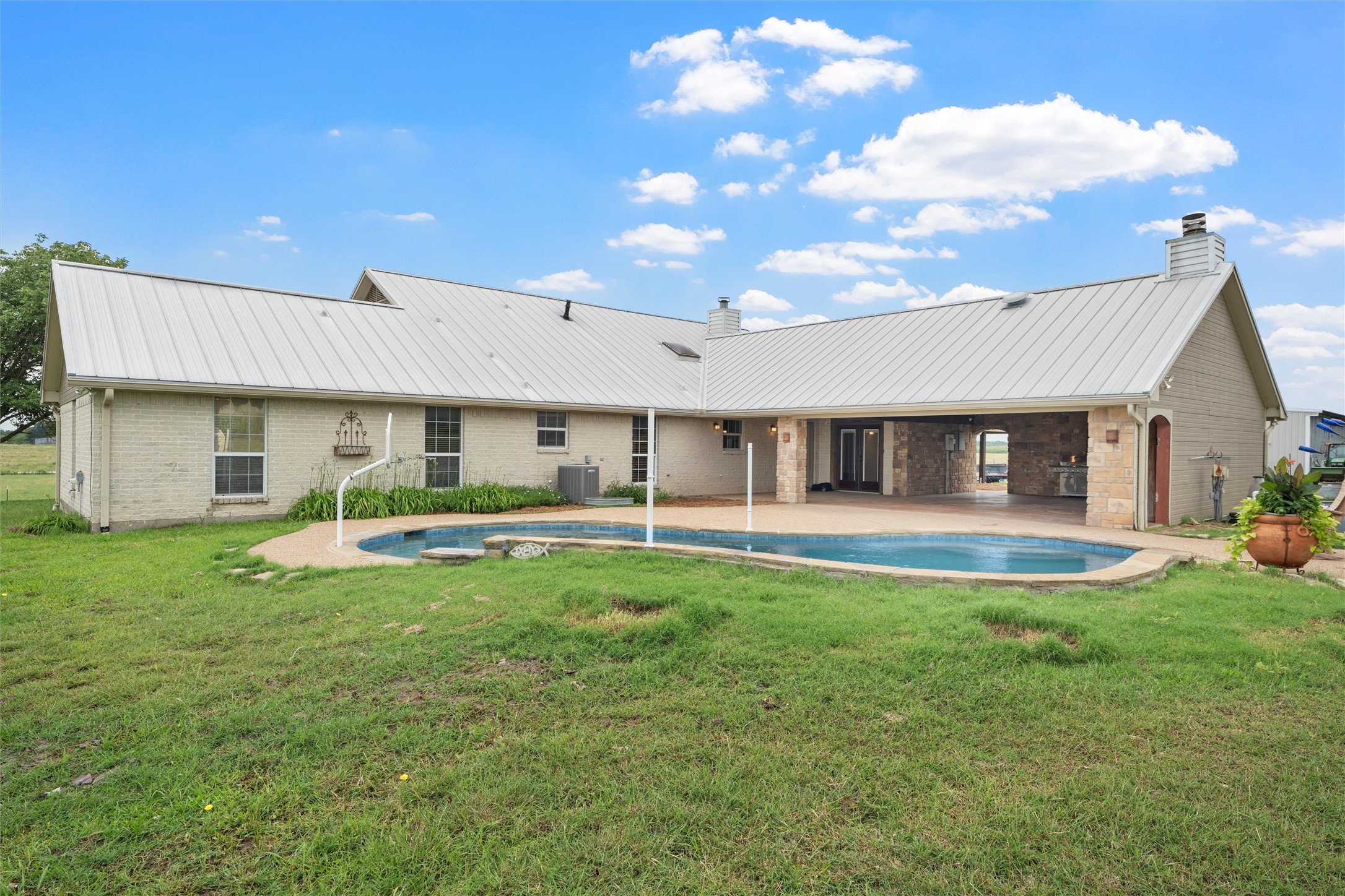 3057 Holy Road Abbott TX 76621