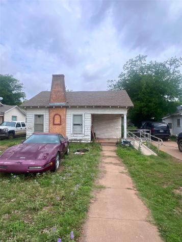 1015 Symonds Place Stamford TX 79553