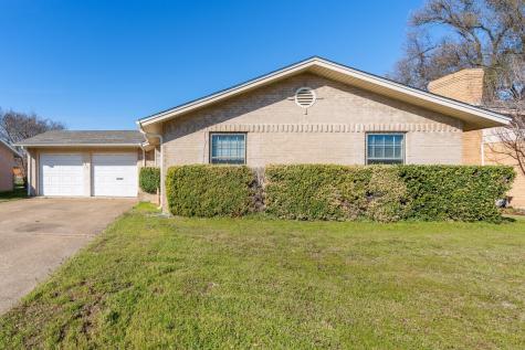 2817 Winslow Street Irving TX 75062