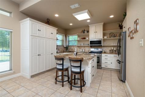 131 Lakeview Drive Runaway Bay TX 76426