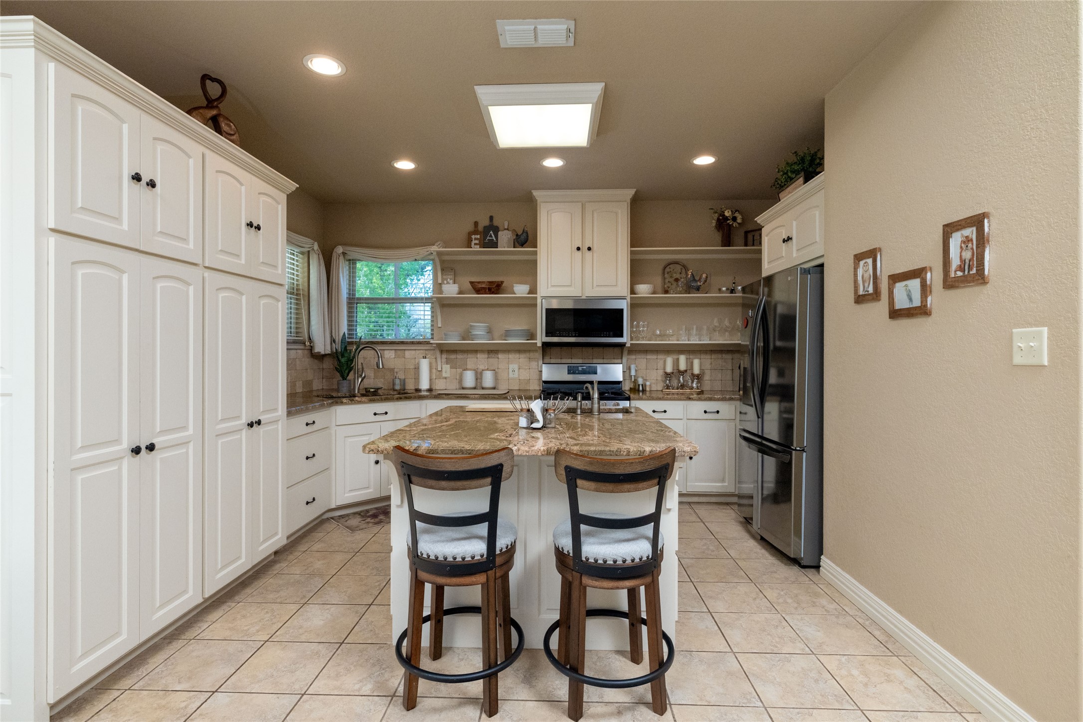 131 Lakeview Drive Runaway Bay TX 76426