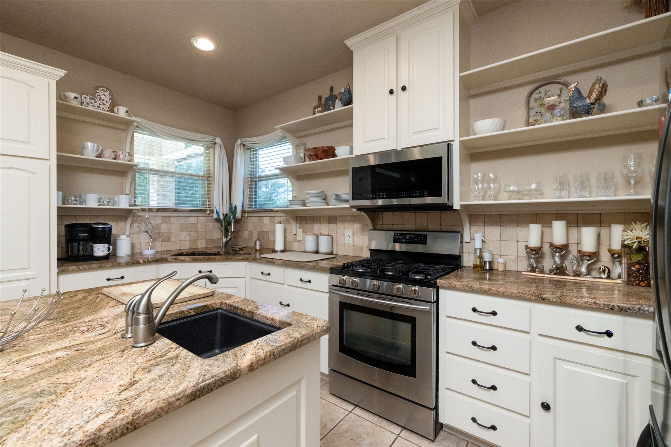 131 Lakeview Drive Runaway Bay TX 76426