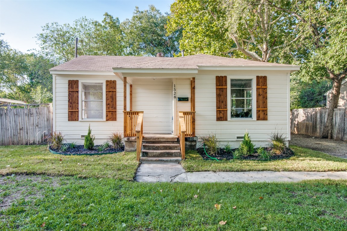 1528 Axe Drive Garland TX 75041