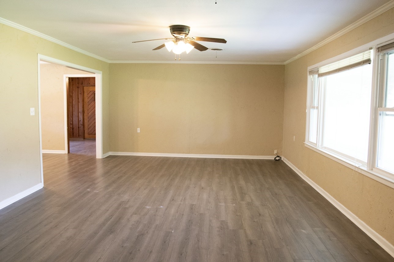 918 S Varella Street Mexia TX 76667