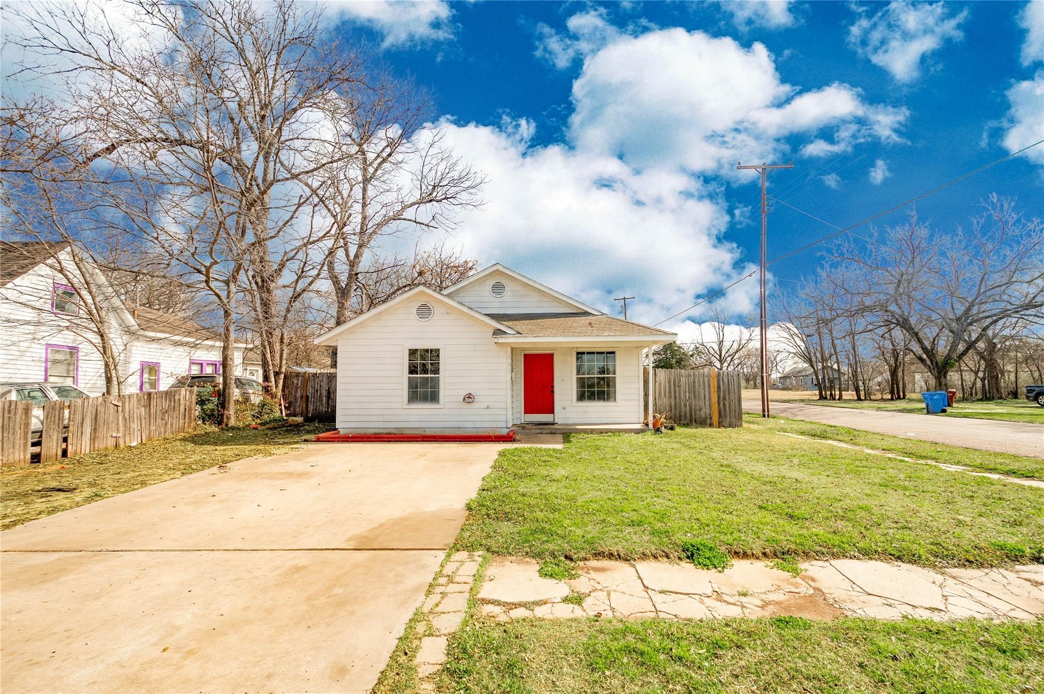 701 E College Street Sherman TX 75090