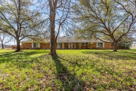 5056 County Road 305 Grandview TX 76050