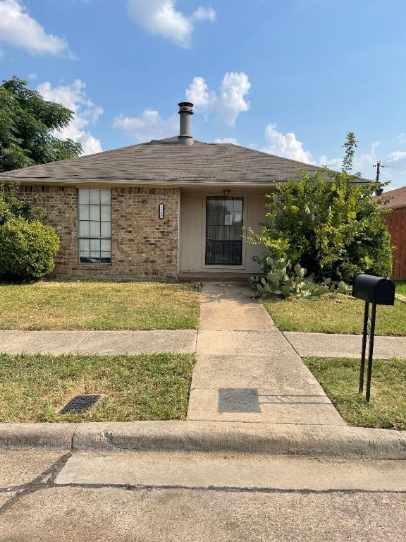 1520 Parkwood Place Irving TX 75060