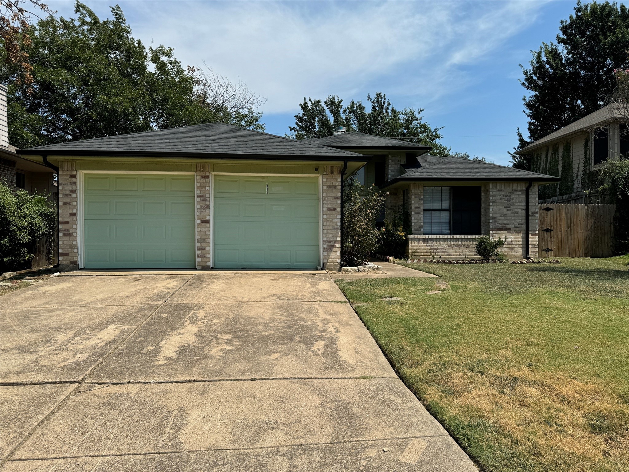 6511 Devine Drive Arlington TX 76001