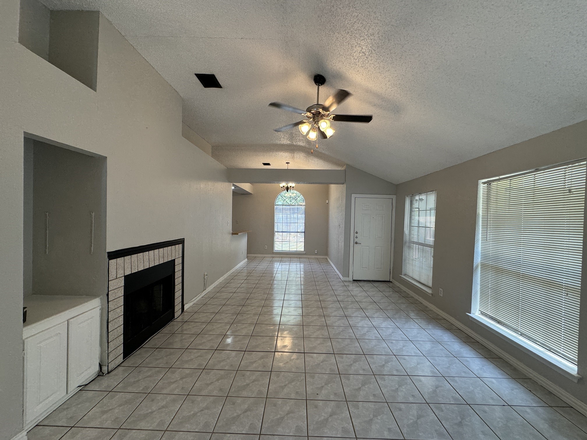 6511 Devine Drive Arlington TX 76001