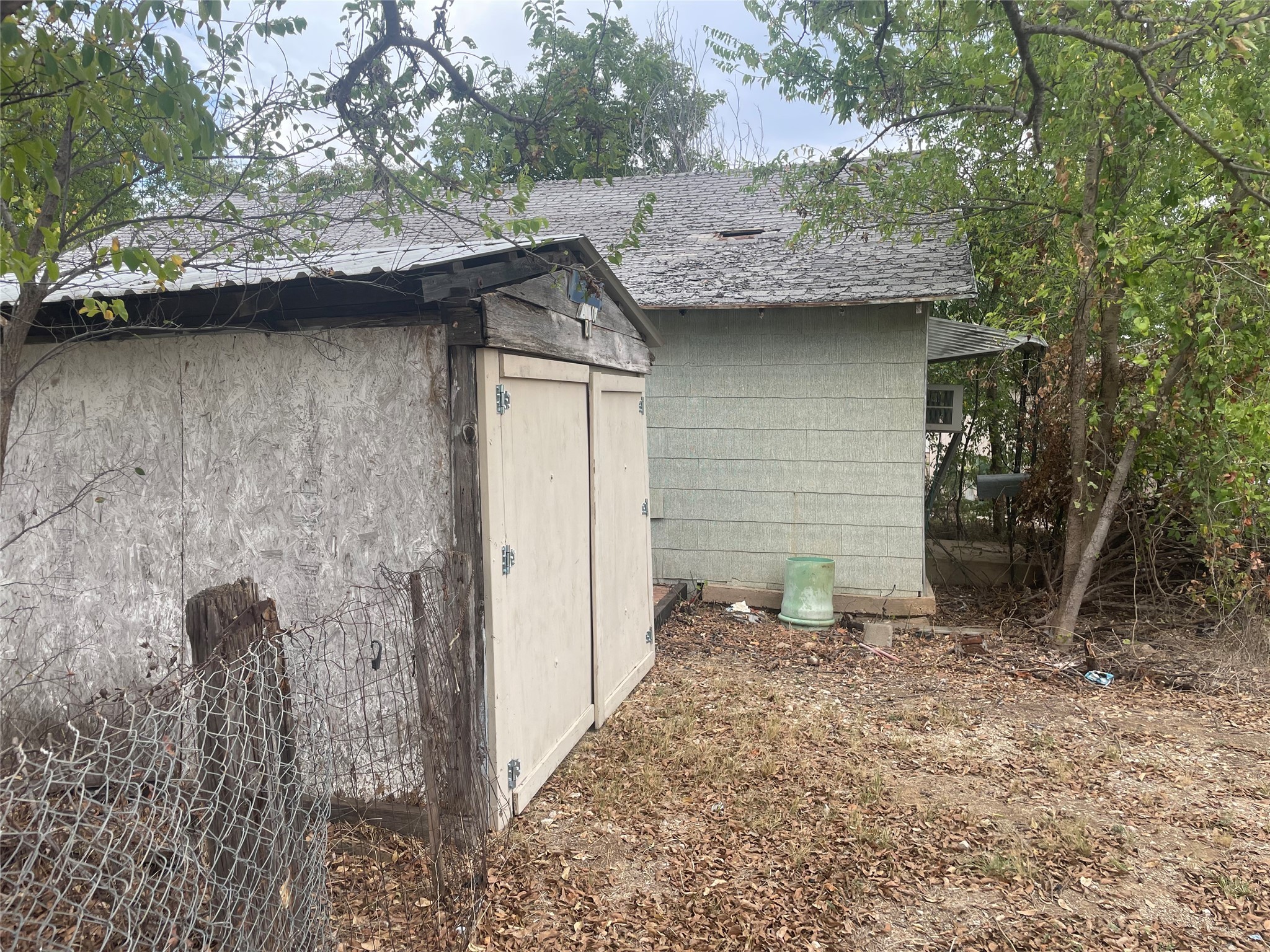 210 & 212 W 2nd Street Breckenridge TX 76424