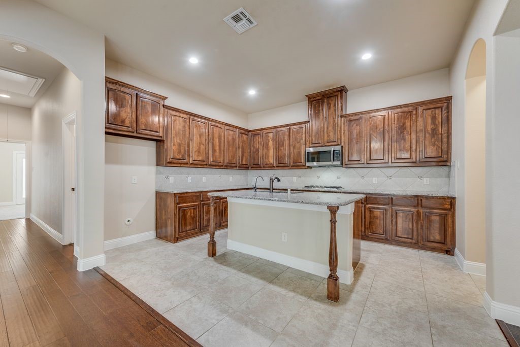 1400 Lauren Creek Lane Mckinney TX 75072