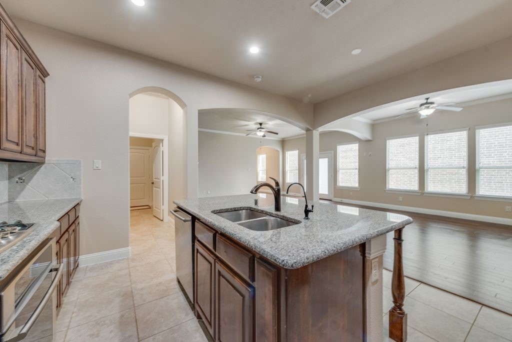 1400 Lauren Creek Lane Mckinney TX 75072