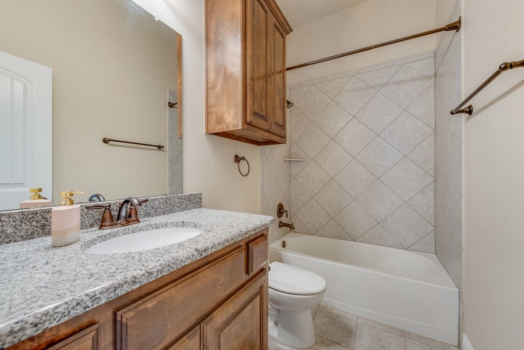 1400 Lauren Creek Lane Mckinney TX 75072