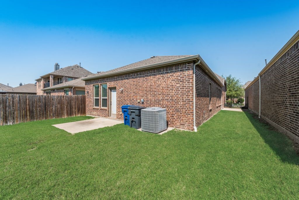 1400 Lauren Creek Lane Mckinney TX 75072