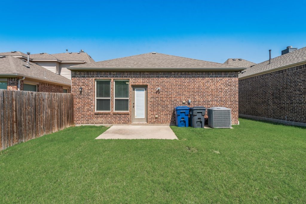 1400 Lauren Creek Lane Mckinney TX 75072