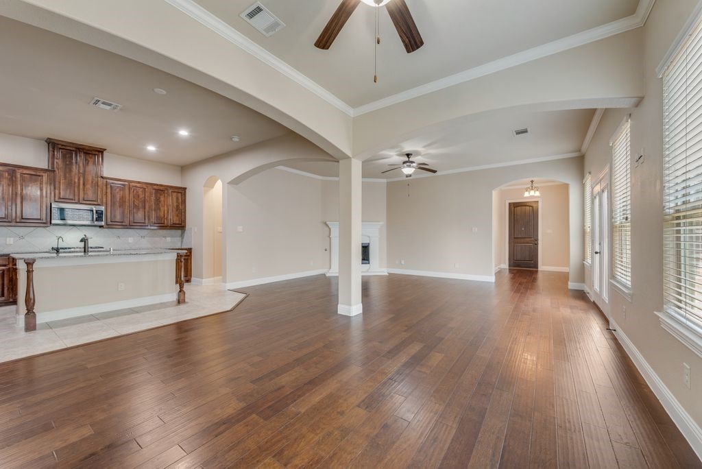 1400 Lauren Creek Lane Mckinney TX 75072