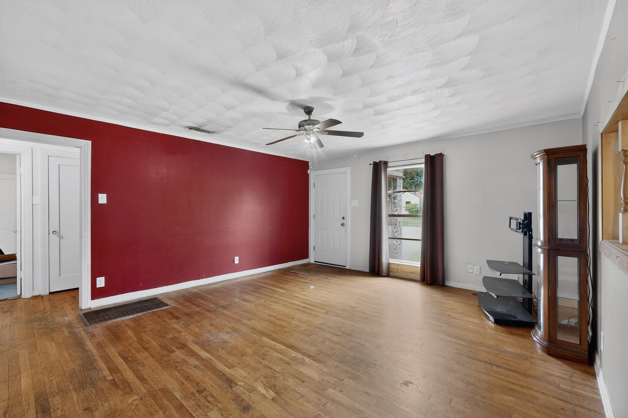 1220 Alaska Avenue Dallas TX 75216