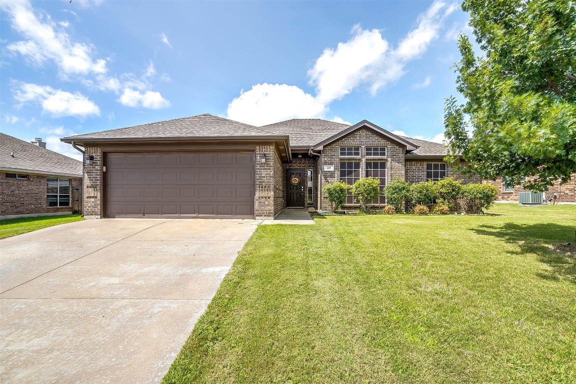 605 Reagan Lane Burleson TX 76028
