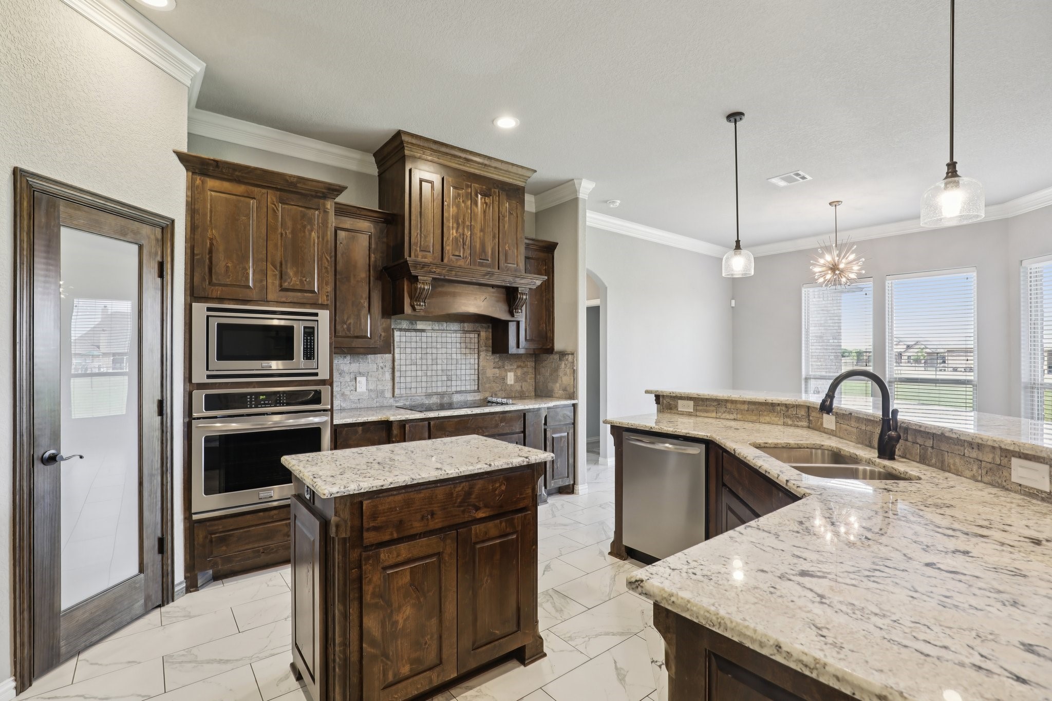1020 Jesse James Lane Springtown TX 76082