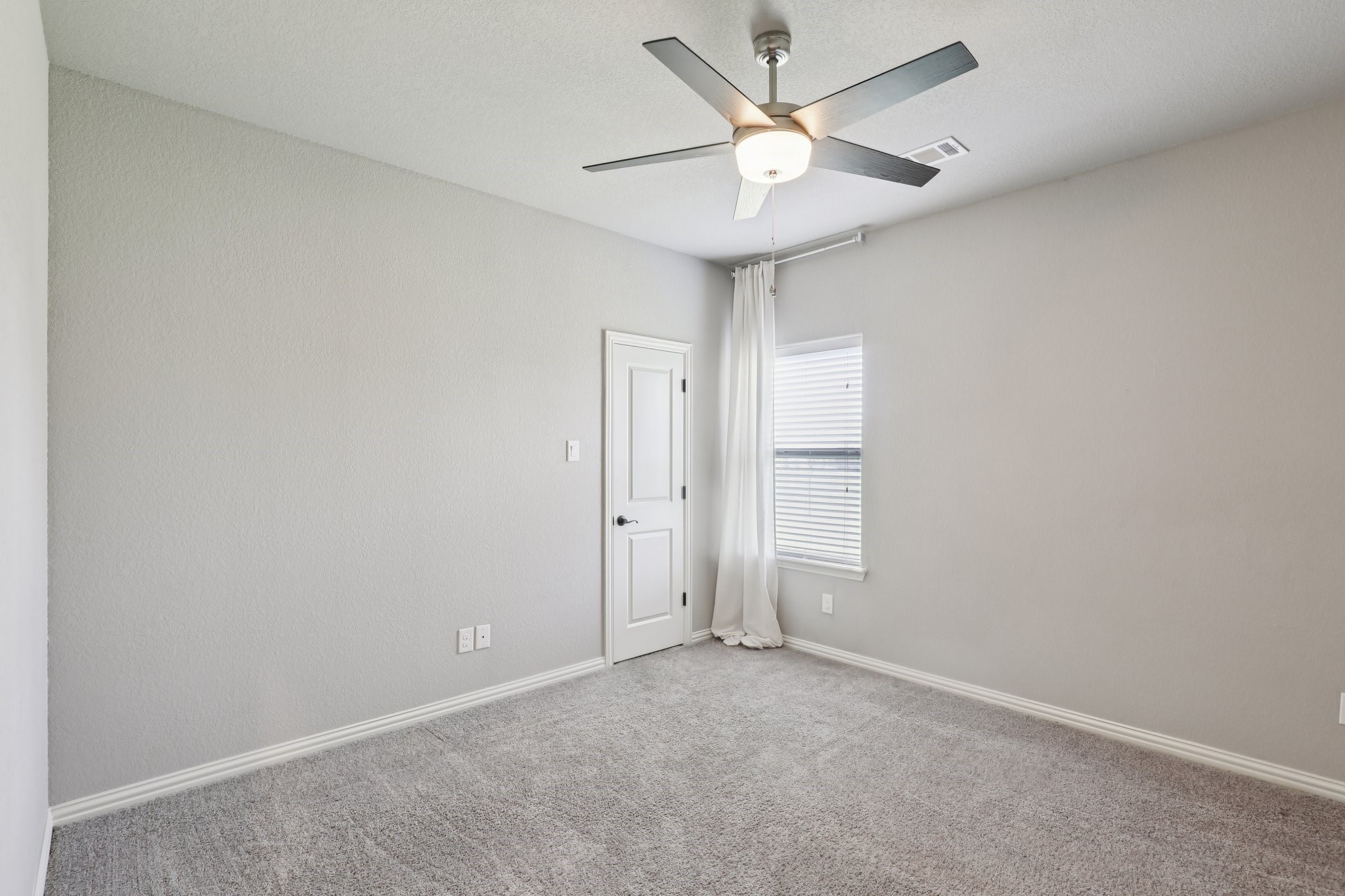 1020 Jesse James Lane Springtown TX 76082
