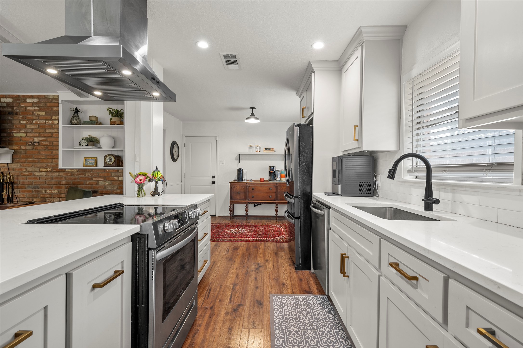 1712 Laurel Lake Drive Waco TX 76710
