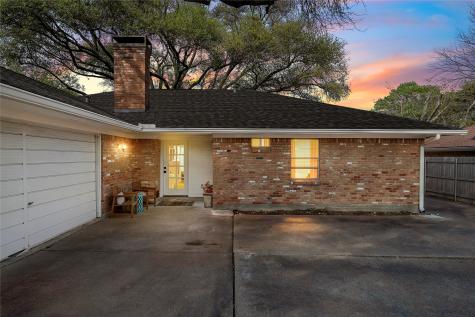 1712 Laurel Lake Drive Waco TX 76710