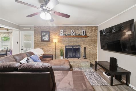 1018 Princeton Place Cleburne TX 76033