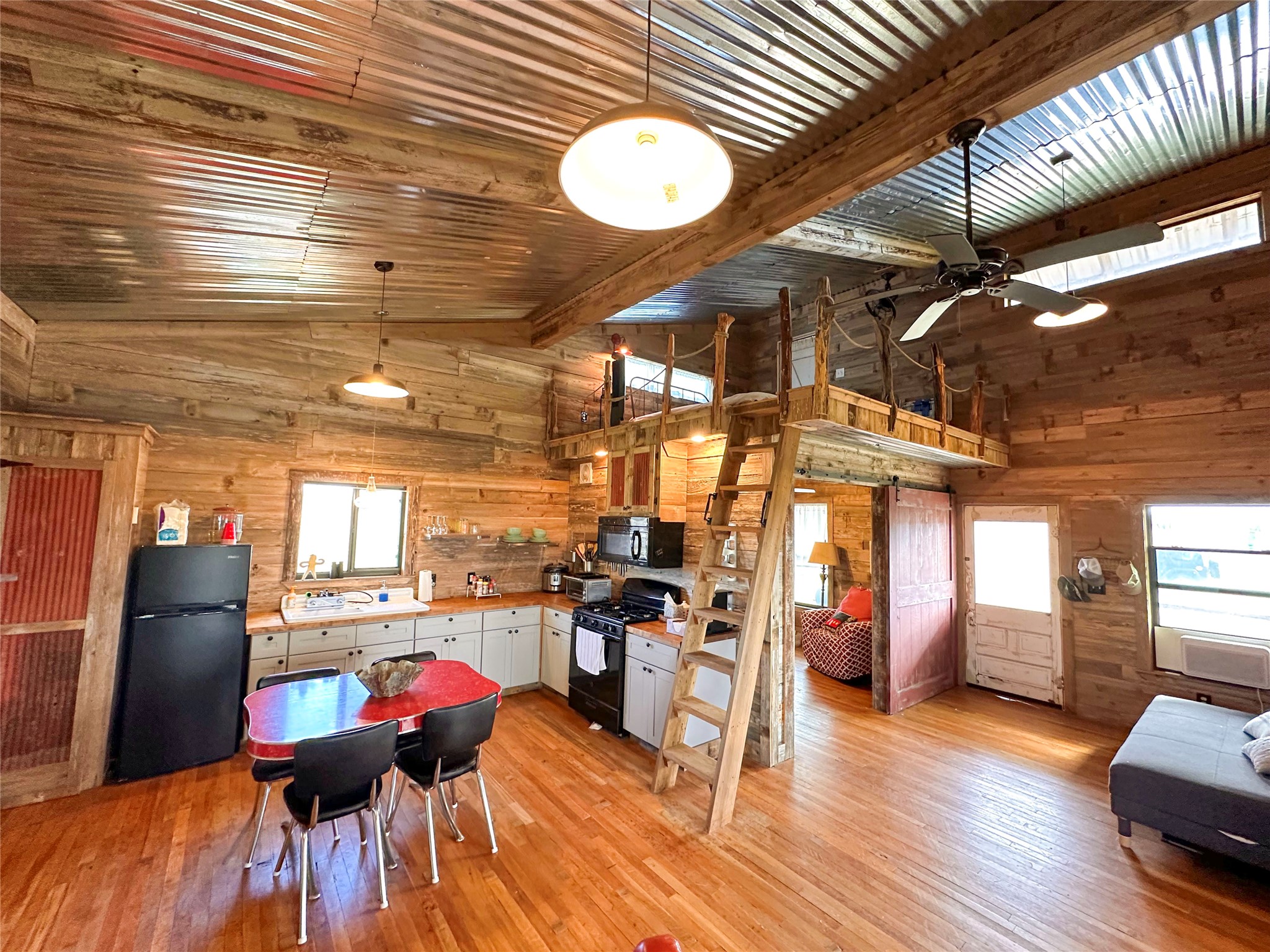 236 Hill County Road 2215 Aquilla TX 76622