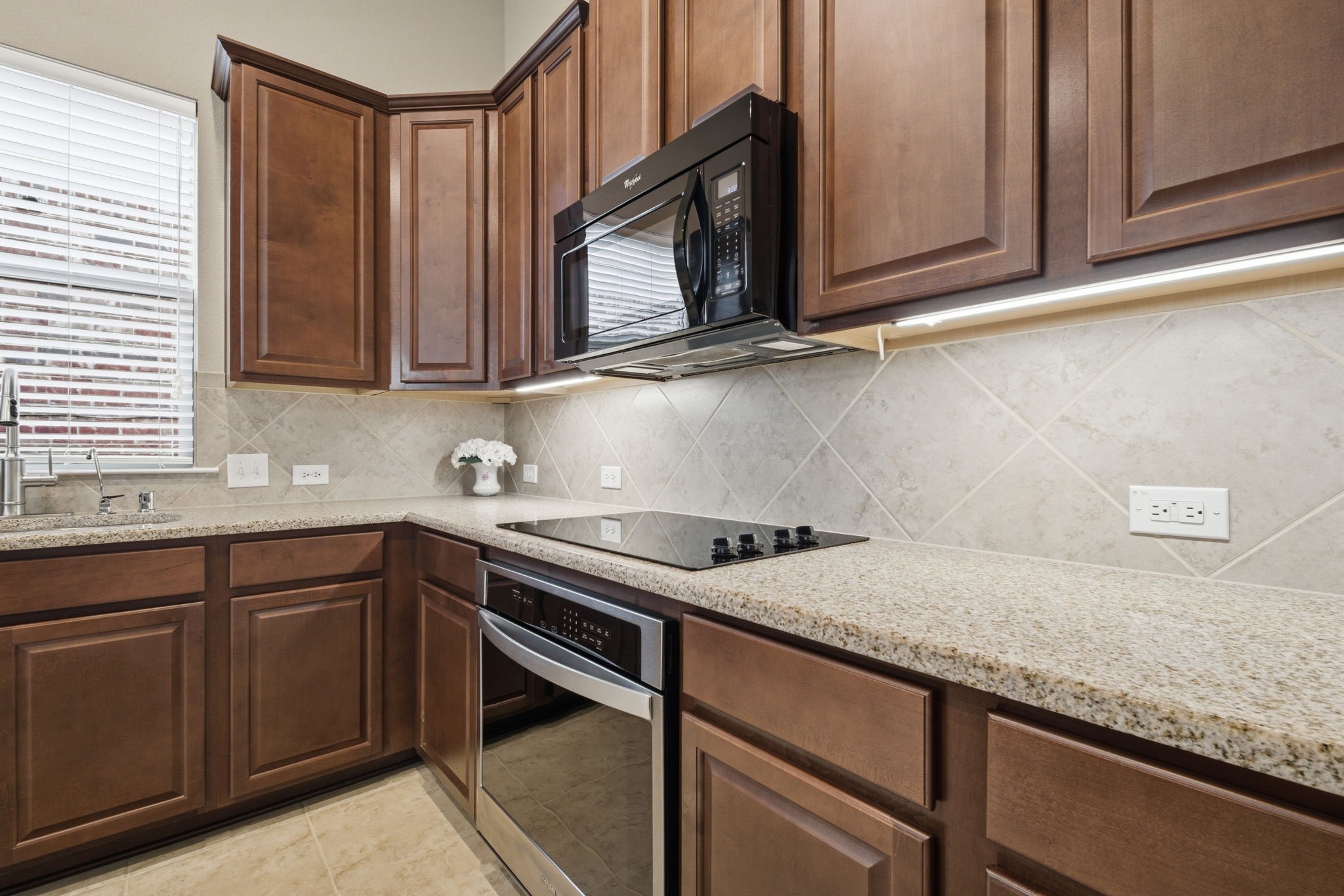 1308 Isabella Lane Savannah TX 76227