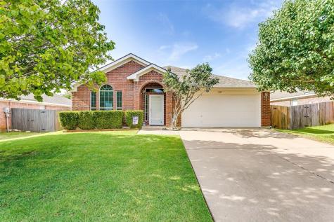 1329 Meadowbrook Lane Crowley TX 76036